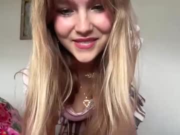 webcam girl kittengirlxo capture image #5600257