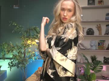 webcam girl lolly_bella_ capture image #2275459