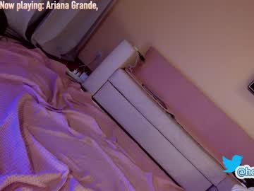 webcam girl hollyextra capture image #3689761
