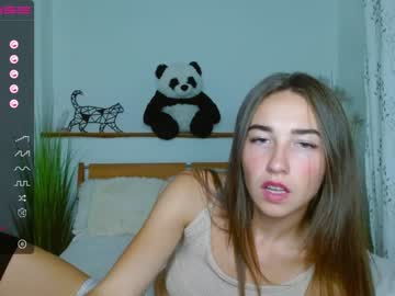 webcam girl kittycat__lovee capture image #3748058
