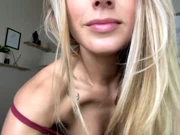 webcam girl theselina_kyle capture image #1429196