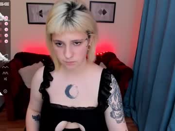 webcam girl yolandi_toit capture image #3154891