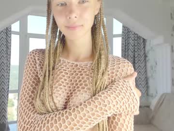 webcam girl infinite_reality capture image #3175982