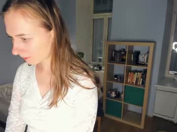 webcam girl jillwells capture image #5191206