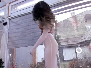 webcam girl white_snow_ capture image #1549964