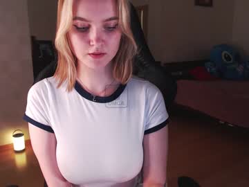 webcam girl lovely_kisses capture image #3720731