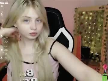 webcam girl shy_blondiee capture image #5335605