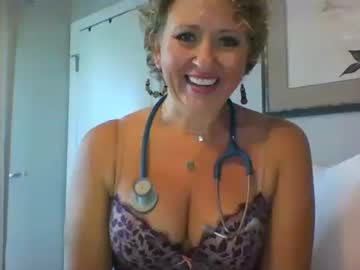 webcam girl momnxtdoor capture image #5588619