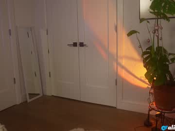 webcam girl alisonrouge capture image #4763430