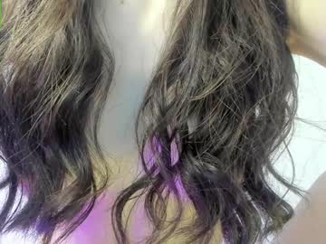 webcam girl lucie_beltran capture image #4064235