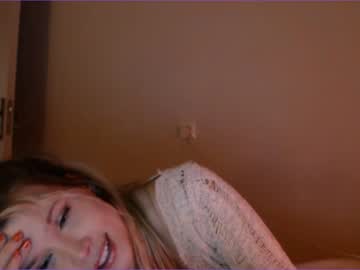webcam girl bitter_moon capture image #4971838