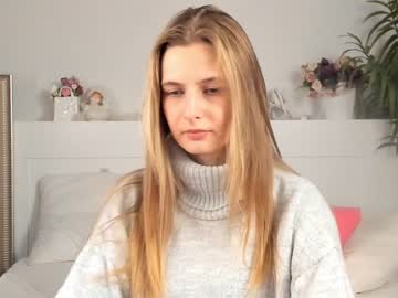 webcam girl oliviasolis capture image #4923628