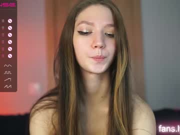 webcam girl angels_kiss capture image #4373277