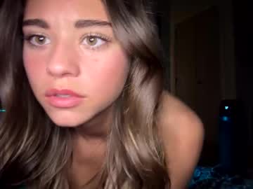 webcam girl chloeeey1 capture image #5622472