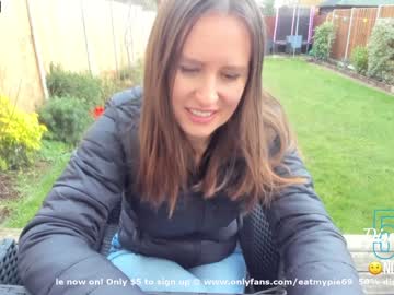 webcam girl eatmypie69 capture image #1693171