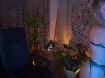 webcam girl juicyandthepussyblvd capture image #4283585