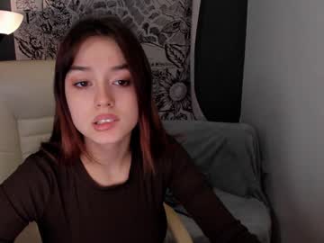 webcam girl makkiato capture image #2489997