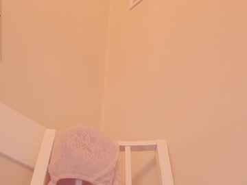 webcam girl aveksmr capture image #3217126