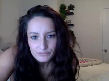webcam girl born2playwithu capture image #5577045