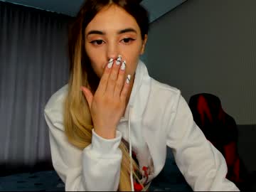 webcam girl angella_kleee capture image #2755311