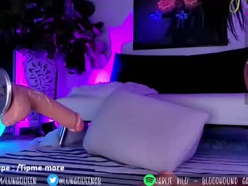 webcam girl lunaqueeeen capture image #2981655