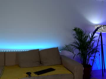 webcam girl naughtyrider69 capture image #1882897