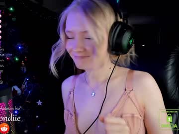 webcam girl bestblondiiecb capture image #4814398
