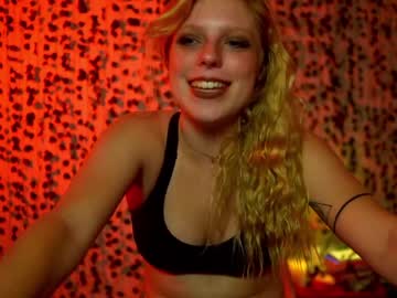 webcam girl crimsonxrapture capture image #425695