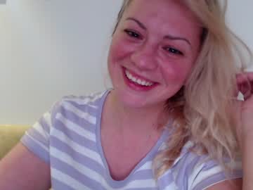 webcam girl kiradivine capture image #2501586