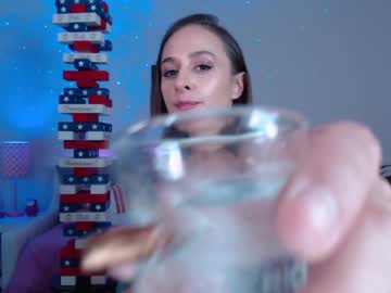 webcam girl holihurricane capture image #2715510