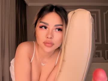 webcam girl bae_suz capture image #2049830