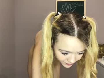 webcam girl lily_holy capture image #3066448