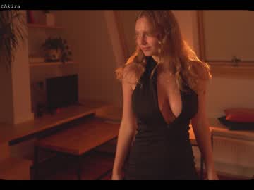 webcam girl chillwithkira capture image #2625146