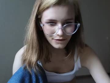 webcam girl elsa_limerence capture image #5570351