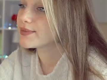 webcam girl mia_milagros capture image #2361041