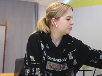 webcam girl lovlybambi capture image #4890091