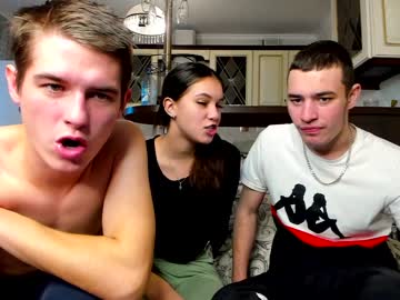 webcam couple family_intrigue capture image #983311