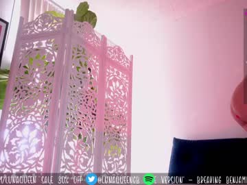 webcam girl lunaqueeeen capture image #2589429