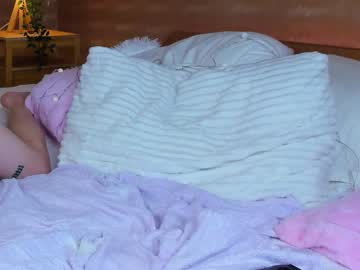 webcam girl amycorner capture image #3336624