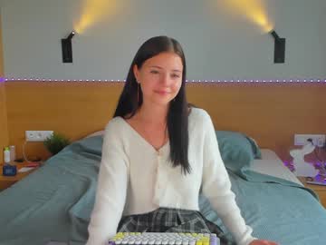 webcam girl sweetie_karoline capture image #4057650