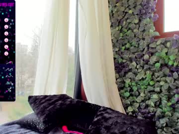 webcam girl sassyt33n capture image #5357978