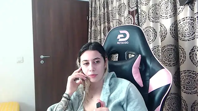 Stripchat sex cam RoseDiamond06